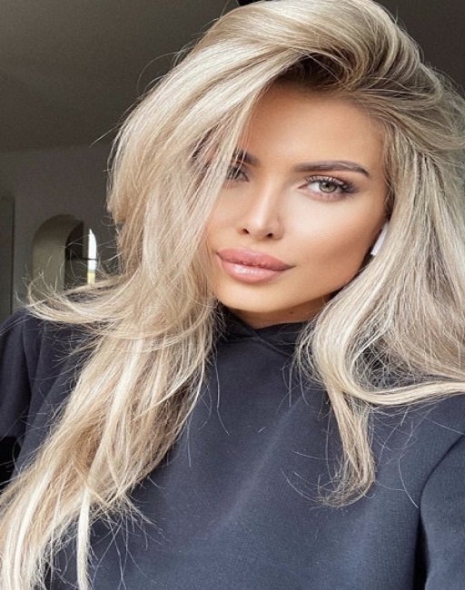 Dubai escort girl MARY